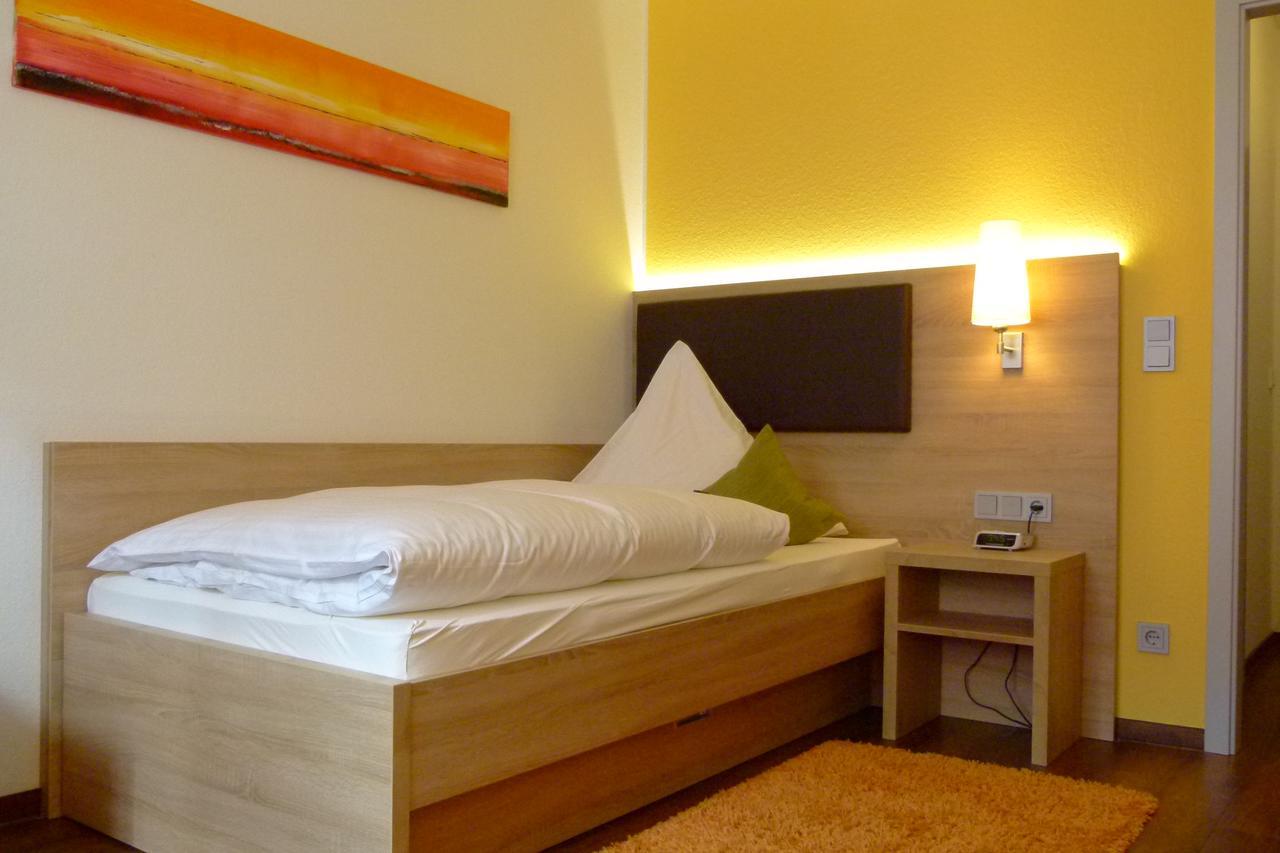 Hotel-Gasthof Zur Sonne بابنهايم المظهر الخارجي الصورة