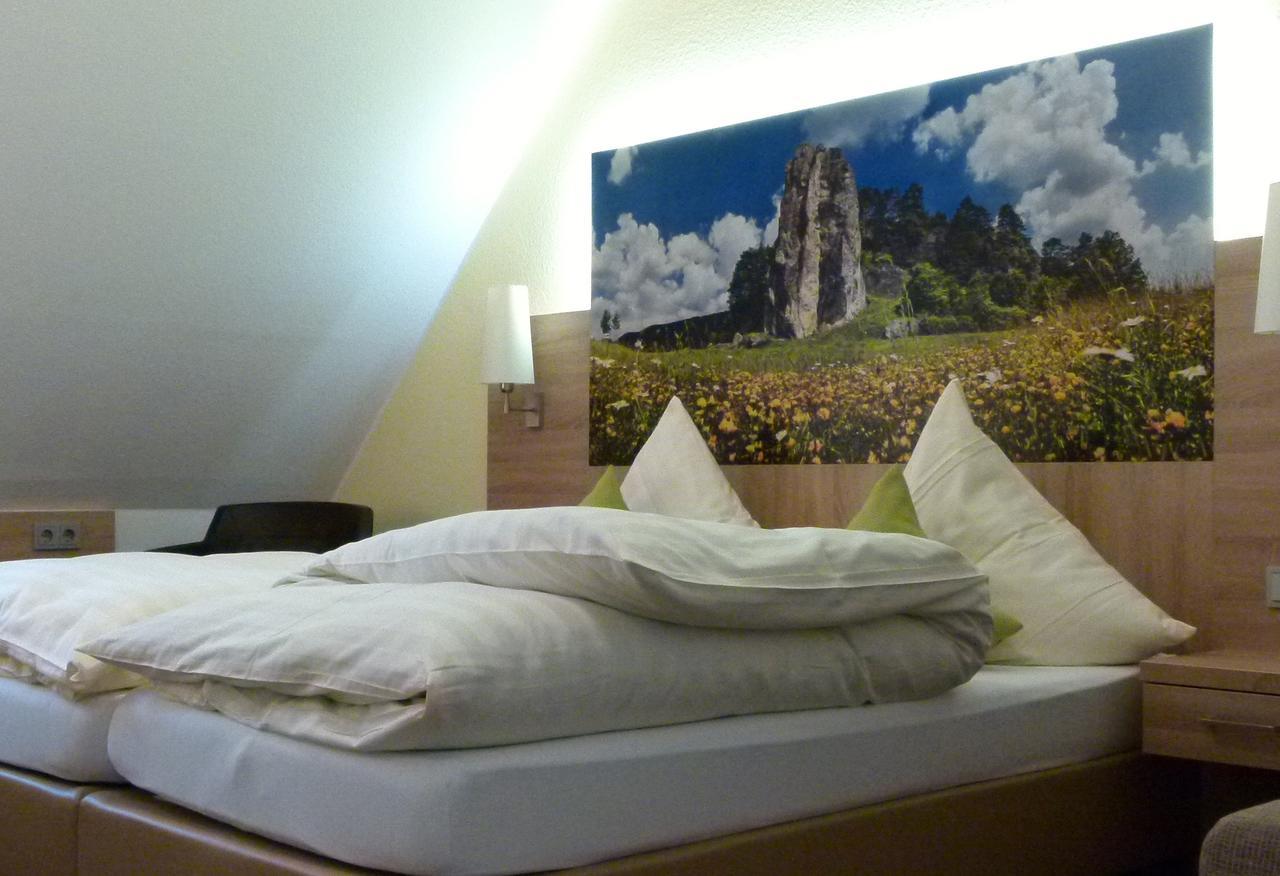 Hotel-Gasthof Zur Sonne بابنهايم المظهر الخارجي الصورة